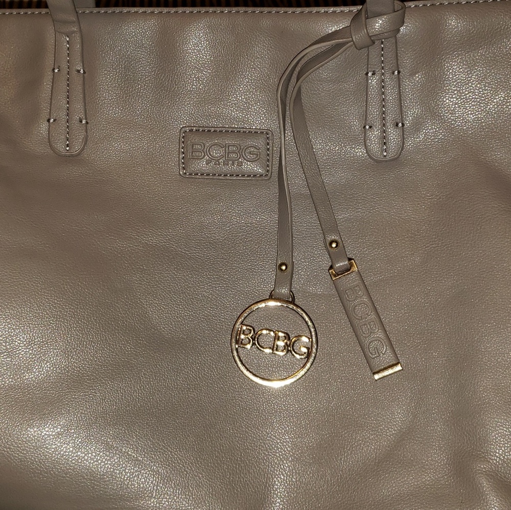 BCBG gray tote